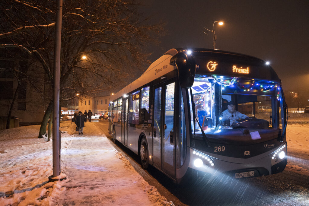 Vianočný autobus opäť vyrazí do ulíc Nitry